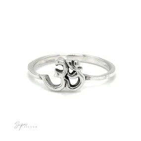 Dainty Om Ring