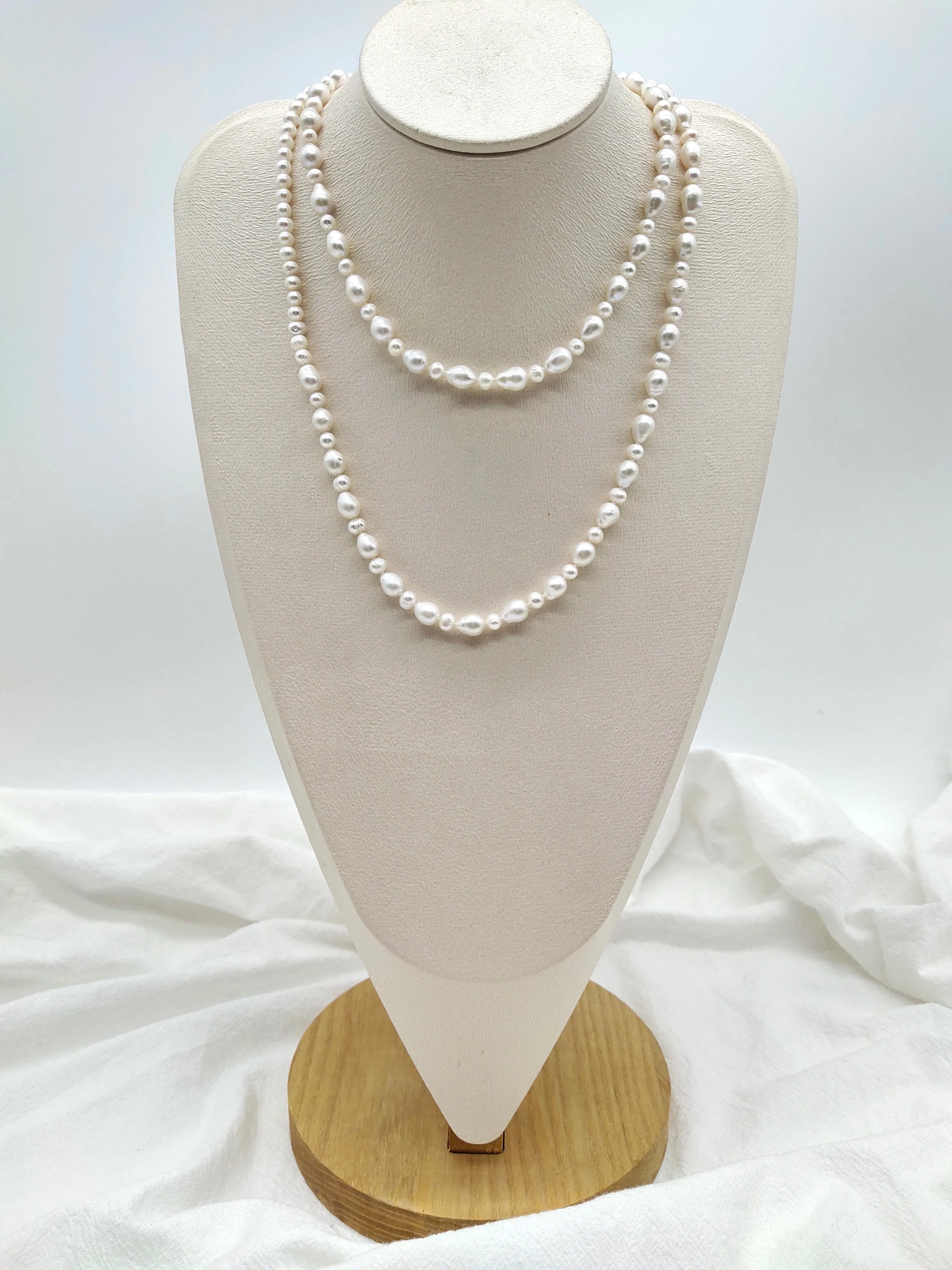 ELEGANT LONG NECKLACE - 90cm