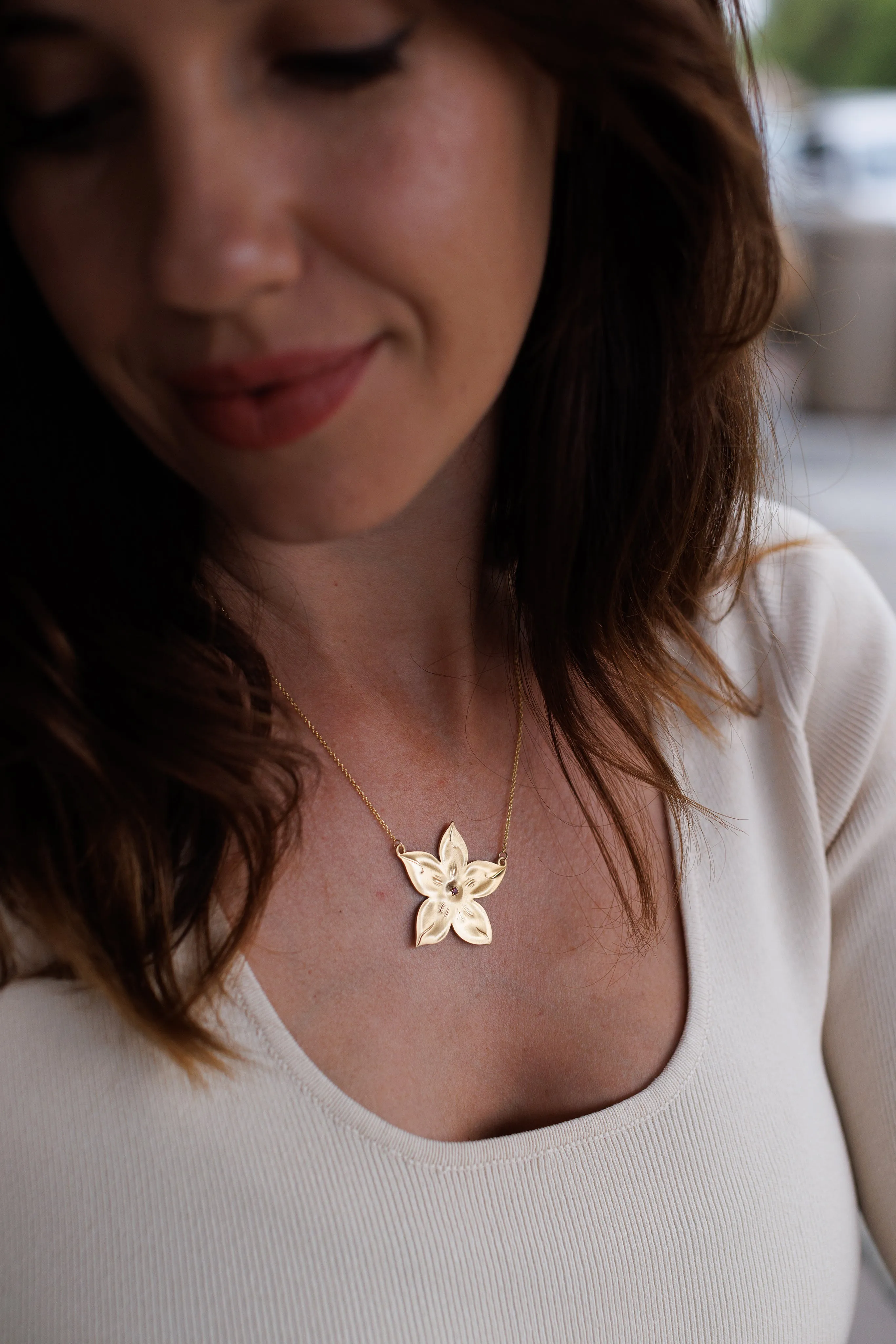 FLEUR NECKLACE