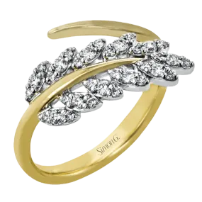 Leaf Right Hand Ring In 18k Gold With Diamonds