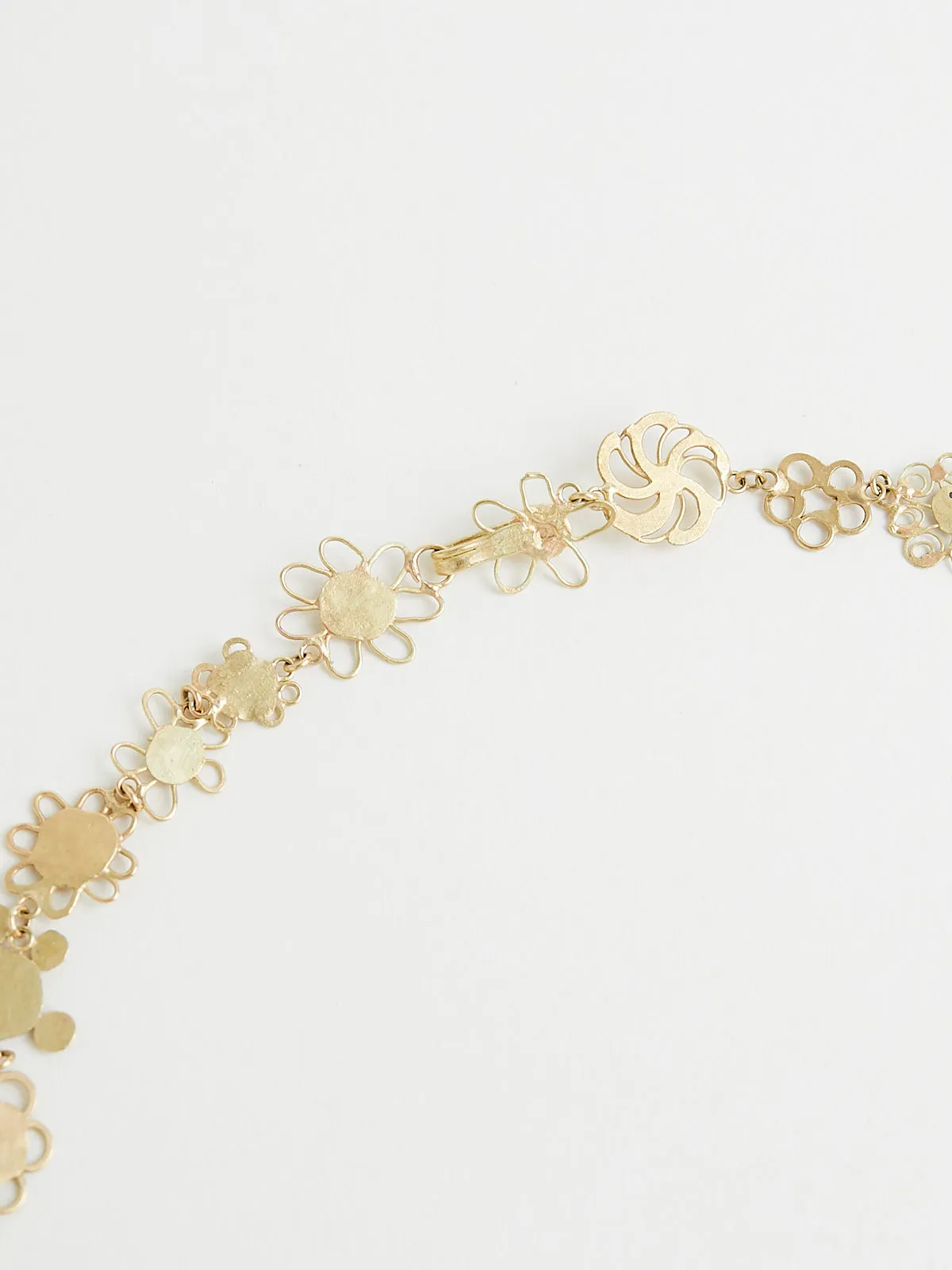 Small Flowery Chain Necklace in 18k Yellow Gold