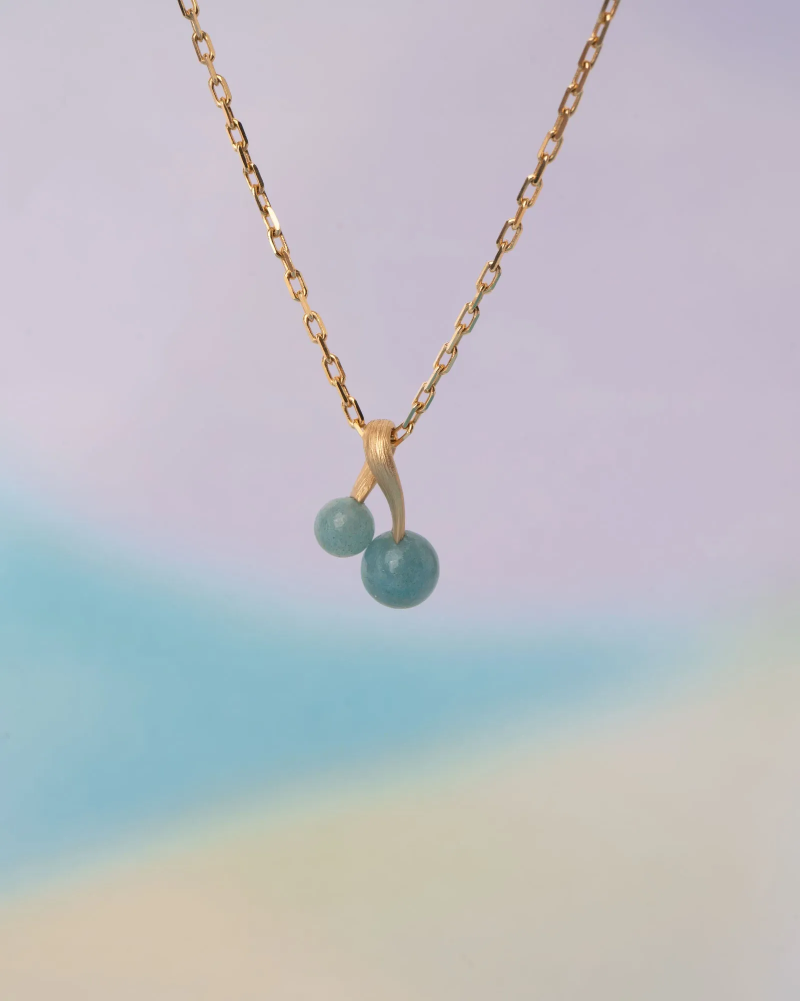 Vega 18K Gold Pendant w. Blue Aventurine